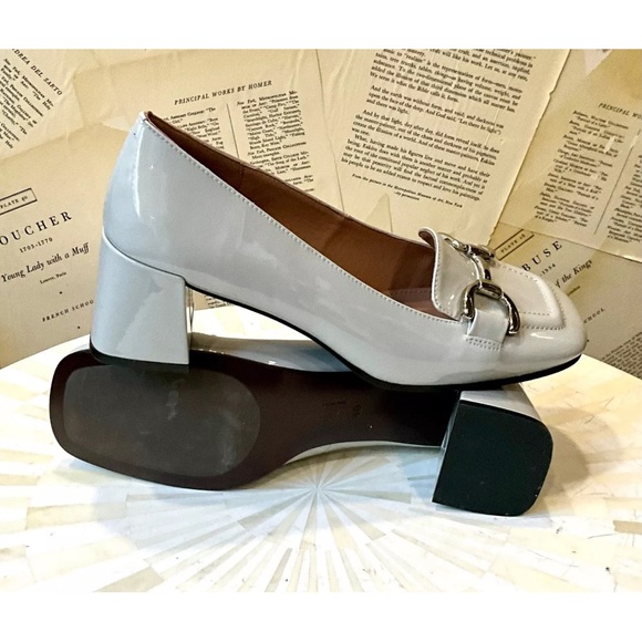 Anthropologie Bibi Lou Valencia Heel Loafer Light Gray Patent Leather - Picture 11 of 11